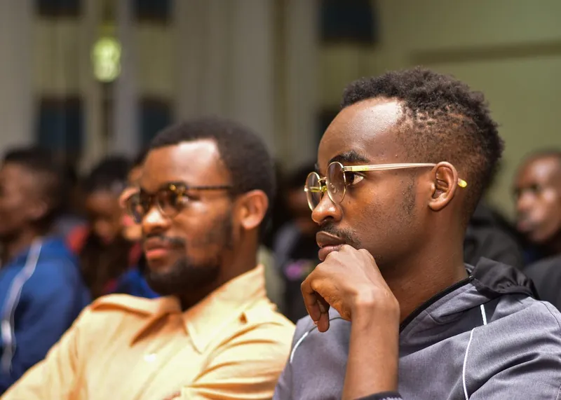 AKUMS seminar on practising medicine abroad